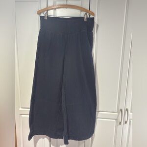 Vineyard Vines cropped Black Palazzo Pants